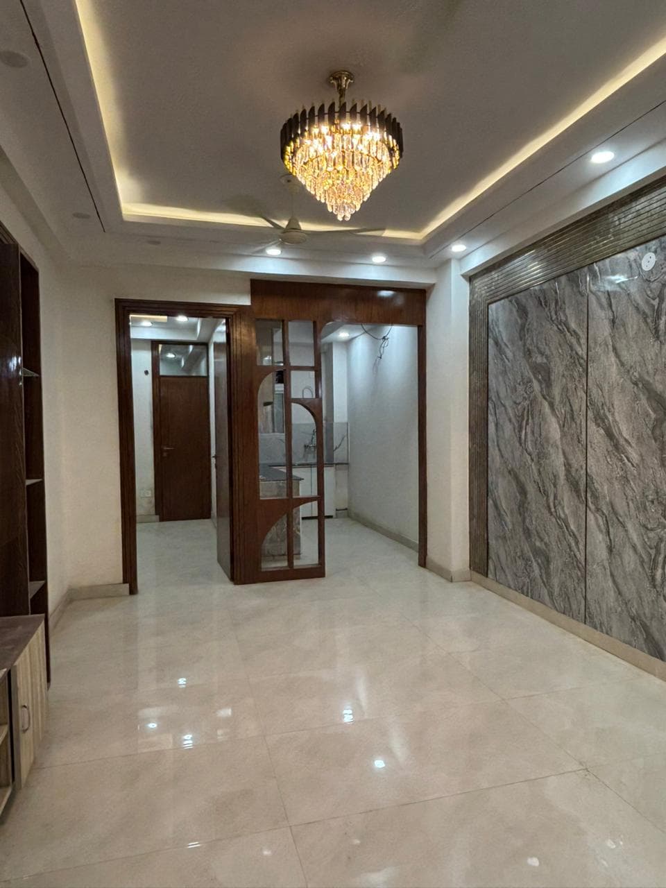 Utility & balcony access
